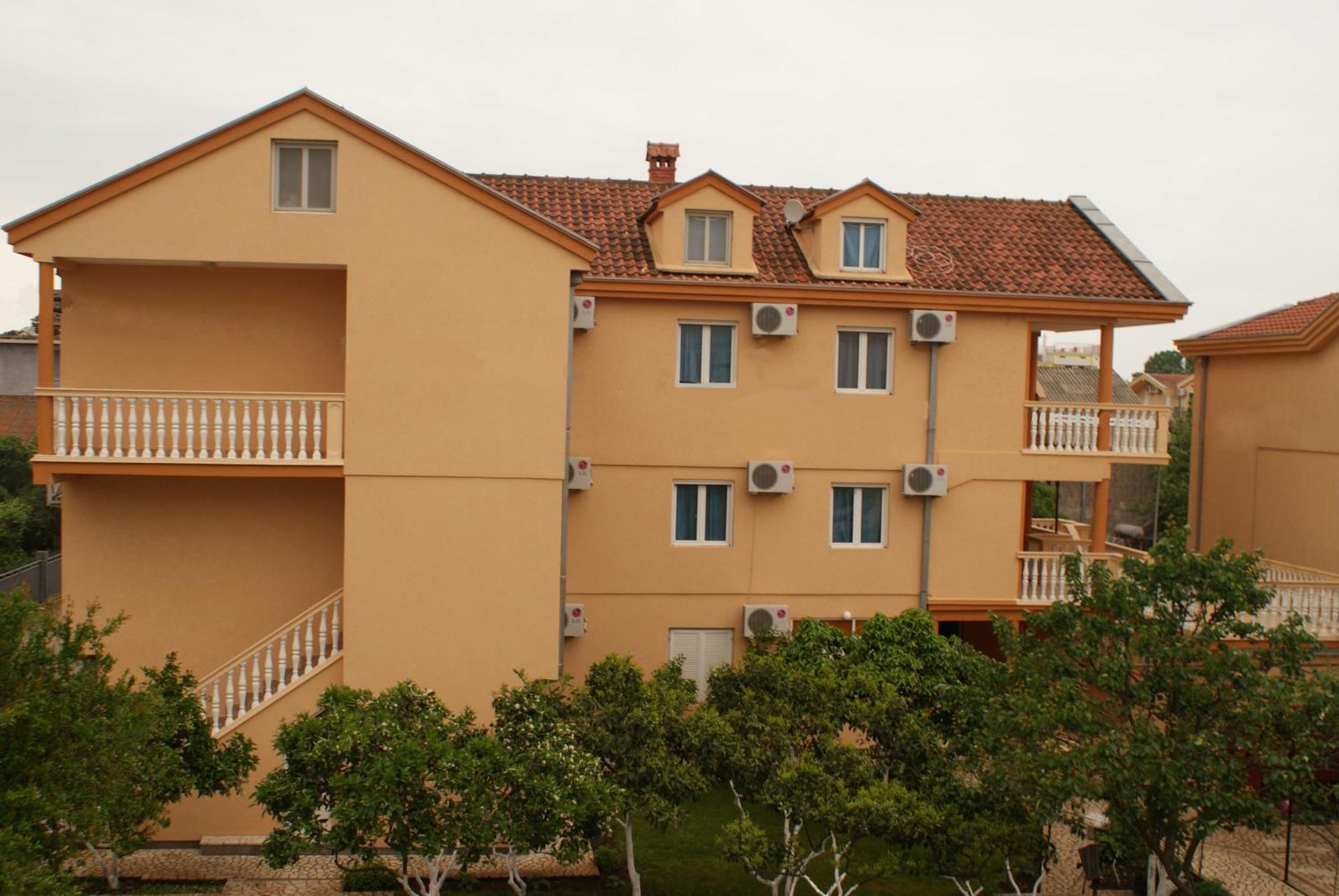 Apartments Dalila Ulcinj Ngoại thất bức ảnh