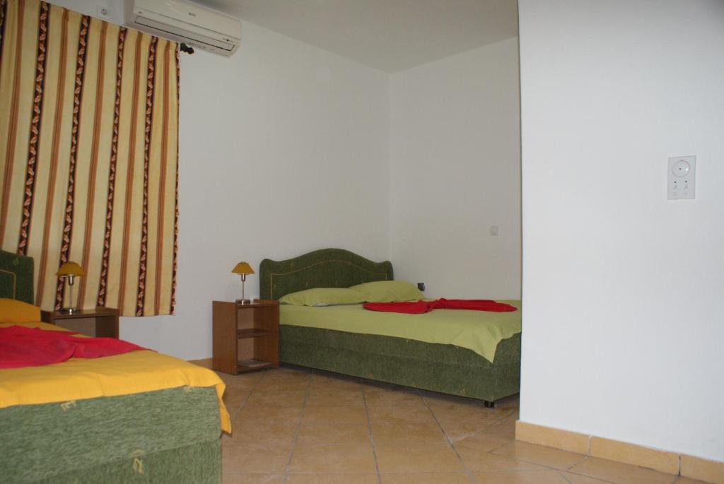 Apartments Dalila Ulcinj Ngoại thất bức ảnh