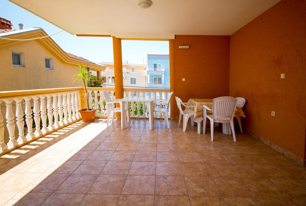 Apartments Dalila Ulcinj Ngoại thất bức ảnh
