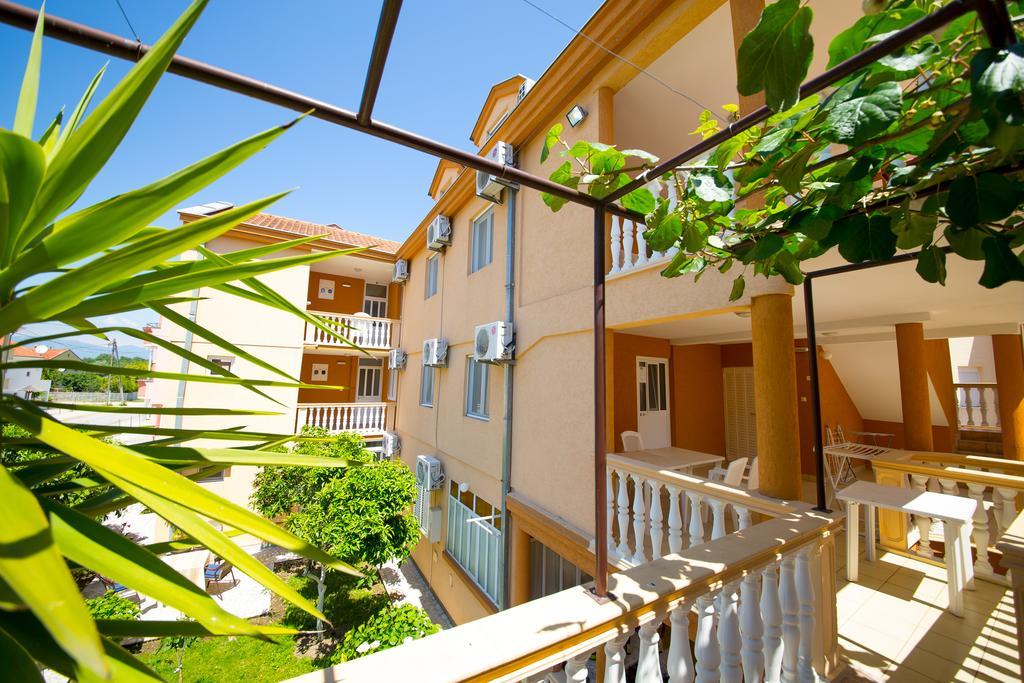 Apartments Dalila Ulcinj Ngoại thất bức ảnh