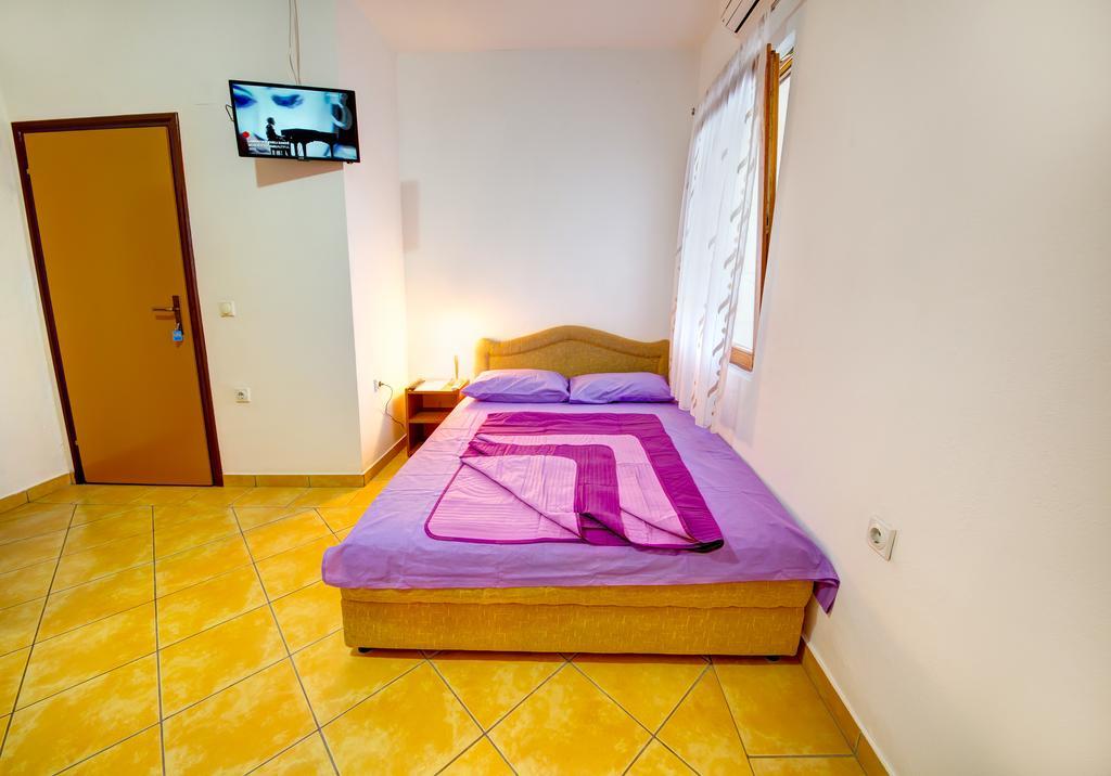 Apartments Dalila Ulcinj Ngoại thất bức ảnh