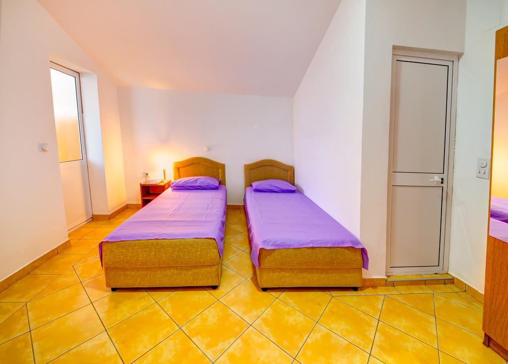 Apartments Dalila Ulcinj Ngoại thất bức ảnh