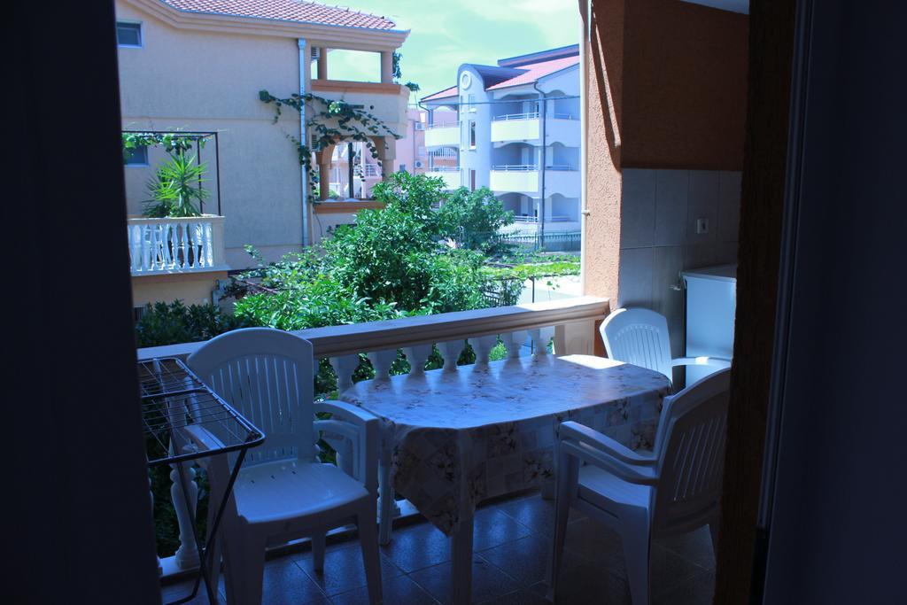 Apartments Dalila Ulcinj Ngoại thất bức ảnh