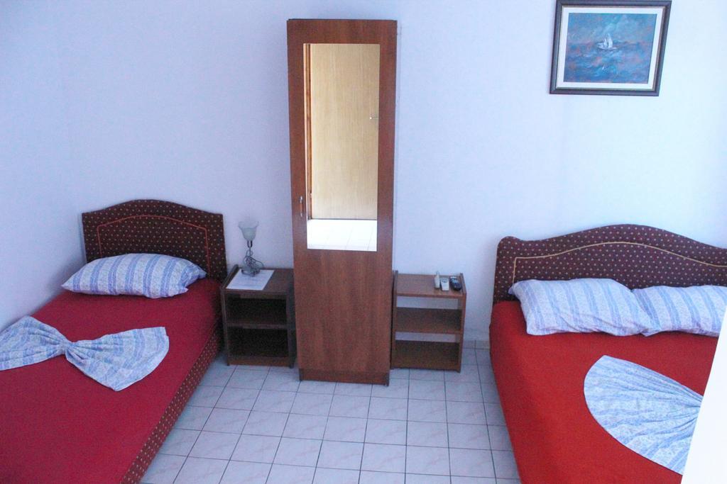 Apartments Dalila Ulcinj Ngoại thất bức ảnh
